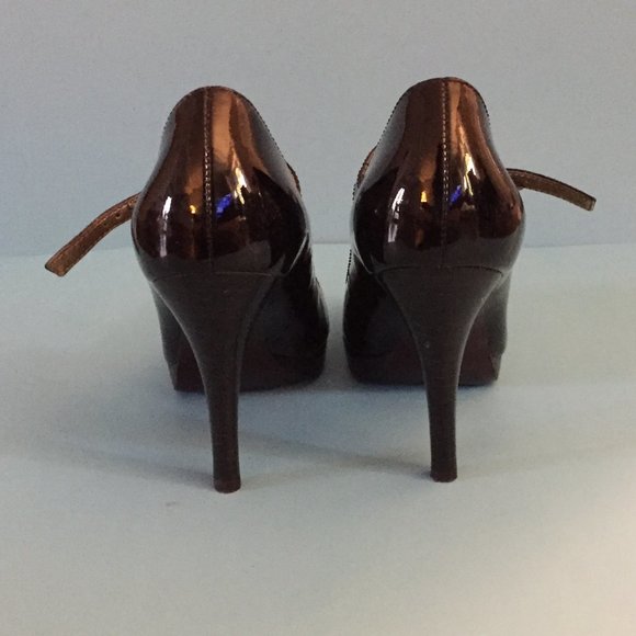 Marc Fisher patent black pumps with strap - Picture 2 of 5